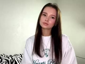 hoaarisa from Chaturbate