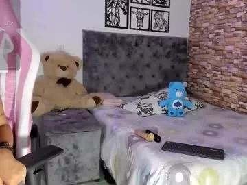 Try Chaturbate's Iam_luisa_ iam_luisa_ from Chaturbate