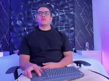 Admire sweet camslut Jeffdaltton jeffdaltton from Chaturbate