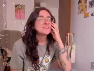 Watch Linda_giggle, she wants to masturbate for you linda_giggle from Chaturbate