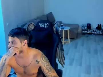Discover Masterchris12, he wants to masturbate for you masterchris12 from Chaturbate