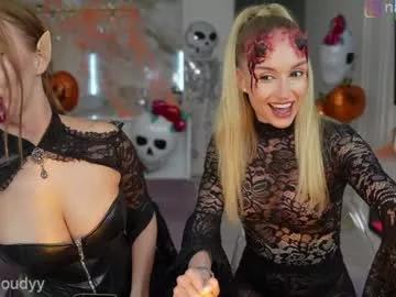 Watch Mia_cloudy, they want to masturbate for you mia_cloudy from Chaturbate