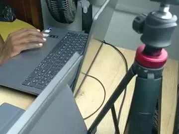 petitestrawberry18 from Chaturbate