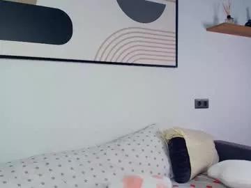 polly_bee from Chaturbate