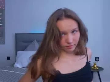 Masturbate to sweet escort Sienna_mi_ sienna_mi_ from Chaturbate