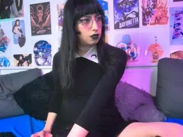 Explore sweet camwhore Snowblack_ snowblack_ from Chaturbate