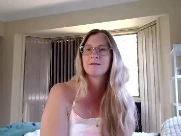 Naked Total_aussie_milfs wants you to fuck their body now total_aussie_milfs from Chaturbate