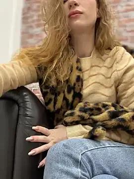 Discover 23 years old _AngelMoon_ from StripChat _AngelMoon_ from StripChat