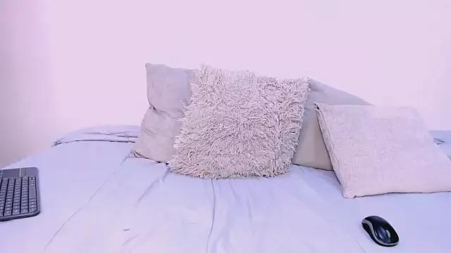 Masturbate to slutty slut Abril_Storm Abril_Storm from StripChat