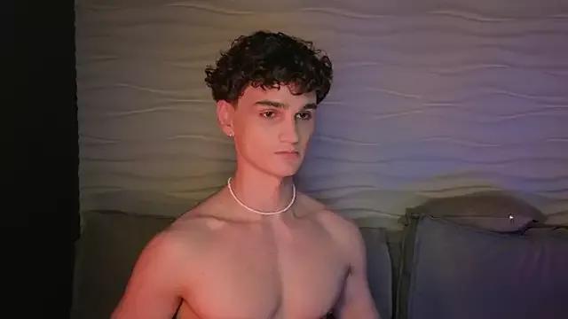 adam_21cm__ on StripChat 