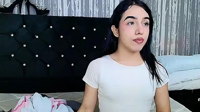 Alicee_Moonn from StripChat