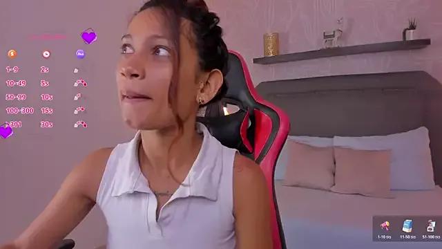 cora_22 from StripChat