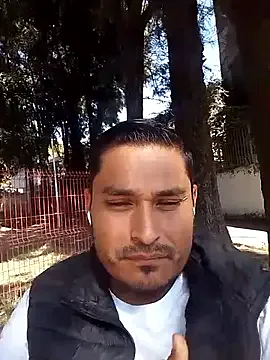 Freechat cristian112090 on StripChat