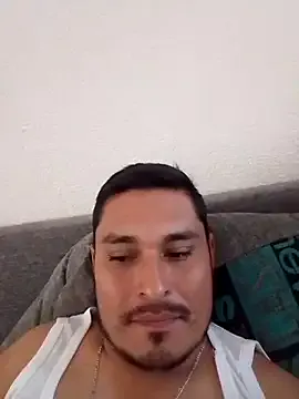 Freechat cristian112090 on StripChat