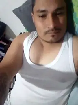 Freechat cristian112090 on StripChat