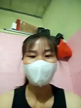 Donatella28 from StripChat