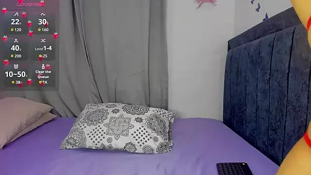 Sweet emmie_bunny from StripChat emmie_bunny from StripChat