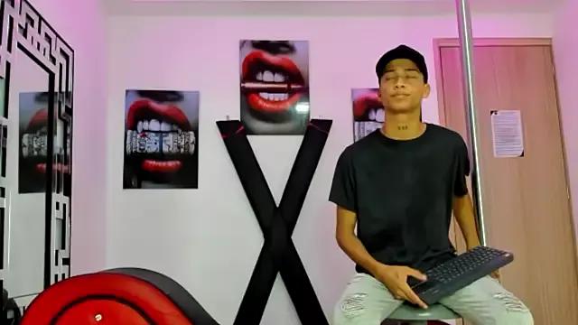 Check out sweet slut EMPIRE_BOYS1 EMPIRE_BOYS1 from StripChat