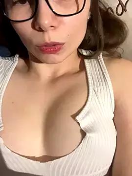 Slutty EvaRoss_ wants you to fuck her body now EvaRoss_ from StripChat