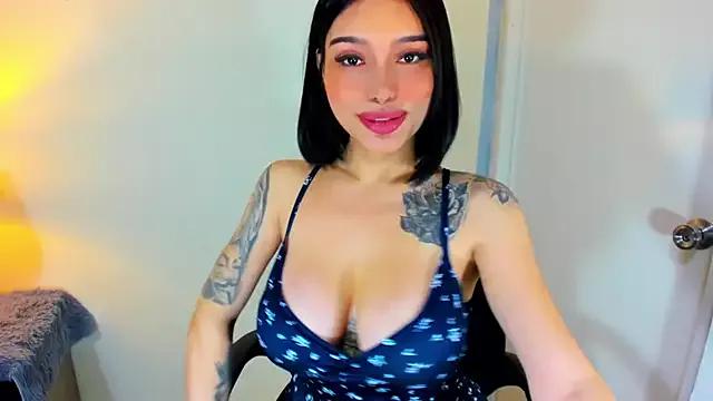 Join sweet camwhore FuckDollNicky FuckDollNicky from StripChat