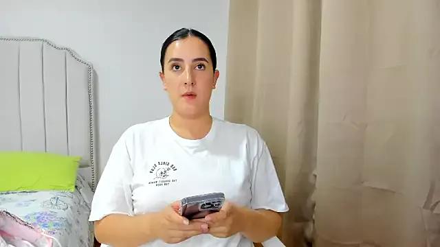 Discover StripChat's Hanna86 Hanna86 from StripChat