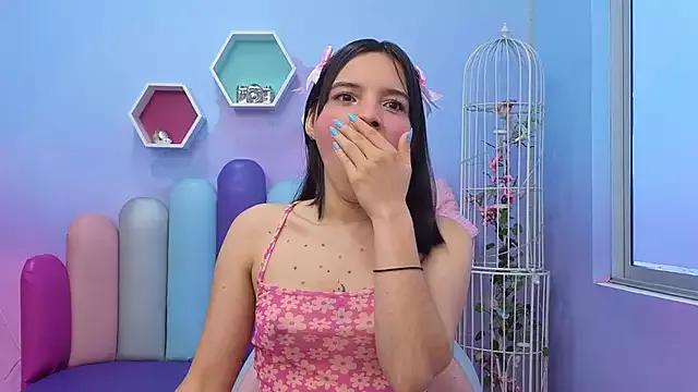 Discover Issa_Skinny_, she wants to masturbate for you Issa_Skinny_ from StripChat