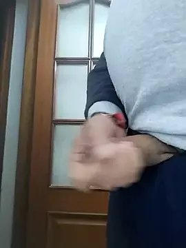 Discover Juandi21cm, he wants to masturbate for you juandi21cm from StripChat