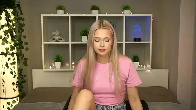 Discover KaryTasch, she wants to masturbate for you KaryTasch from StripChat