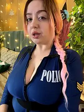 Discover sexy camwhore KellyMoors KellyMoors from StripChat