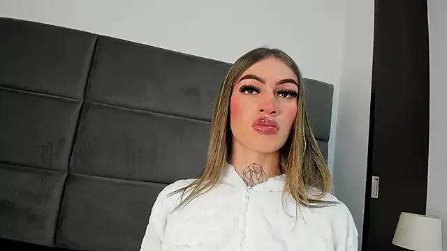 Discover Lizz_Luna, zie wants to masturbate for you Lizz_Luna from StripChat