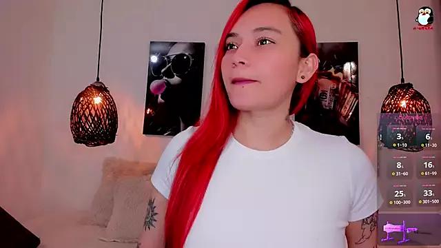 luna_lobooo from StripChat