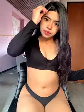 LunaMoore_Pink from StripChat