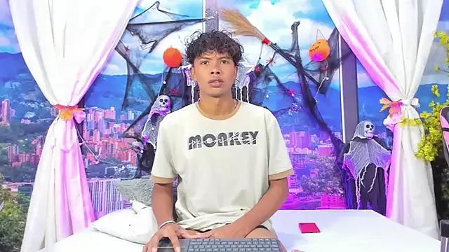 MilthonDelis from StripChat