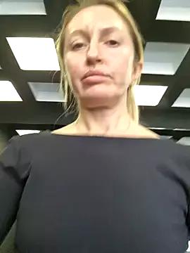 Miss____Mia_ from StripChat