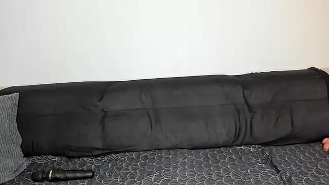 Masturbate to StripChat's Mlleeffy Mlleeffy from StripChat