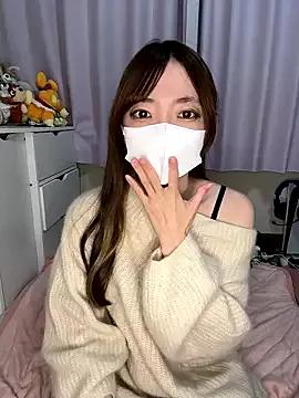 Moe_v_v from StripChat