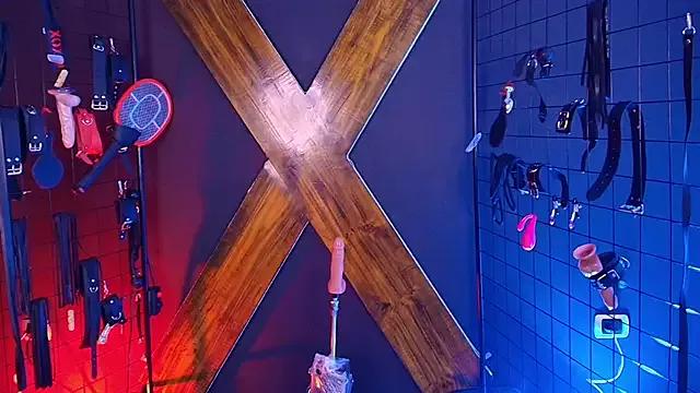 mranii_queen_bdsm_ from StripChat