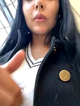 Discover gorgeous escort Oh_nina oh_nina from StripChat