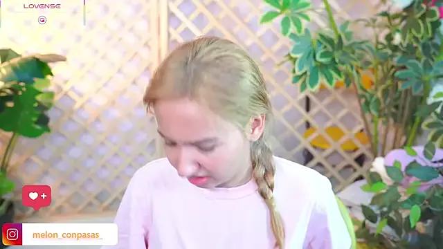 Naked Pinkie_Princes wants you to fuck zir body now Pinkie_Princes from StripChat