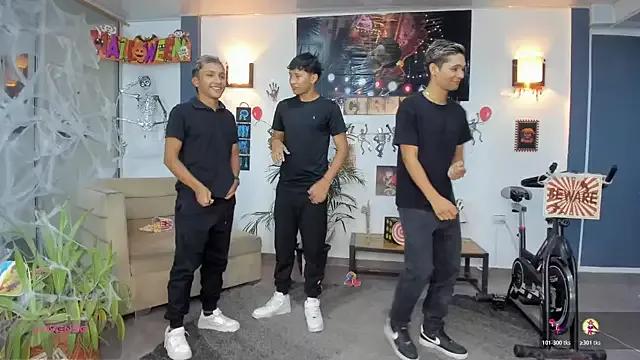 Checkout StripChat's Playhardsexx Playhardsexx from StripChat