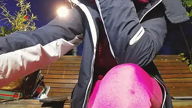 Masturbate to gorgeous model PublicMellyBigLabia PublicMellyBigLabia from StripChat