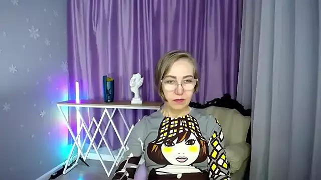 queen_a_n_i from StripChat