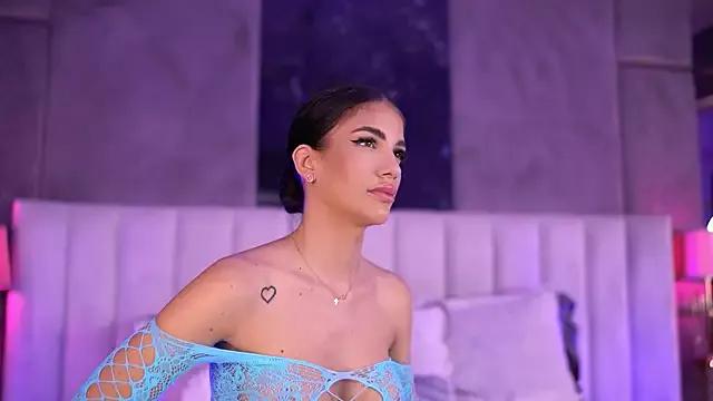 Check out sweet model RaisaKali RaisaKali from StripChat