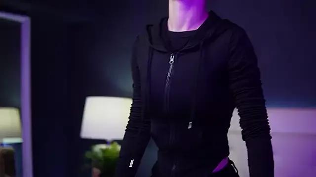 SaraiAngel from StripChat