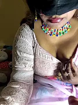 Sexyhotyrani wants you to fuck her body now Sexyhotyrani from StripChat