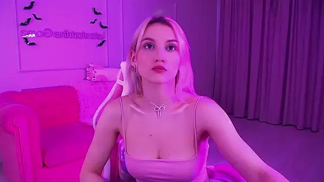 Masturbate to naked camslut StacyEvances StacyEvances from StripChat