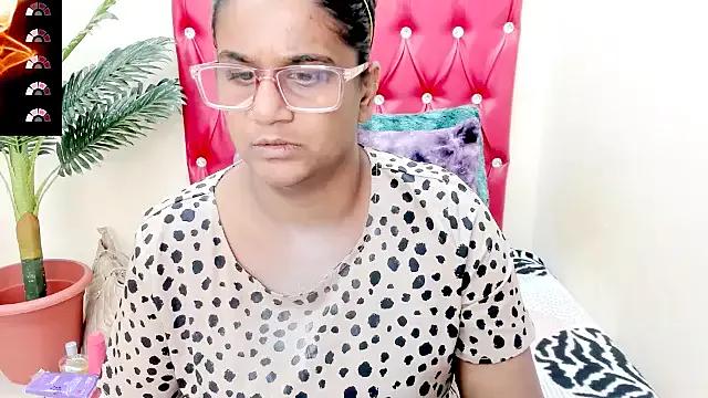 Slutty Strawberry_Lips wants you to fuck her body now Strawberry_Lips from StripChat