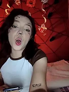 Naked Summi10 wants you to fuck her body now summi10 from StripChat