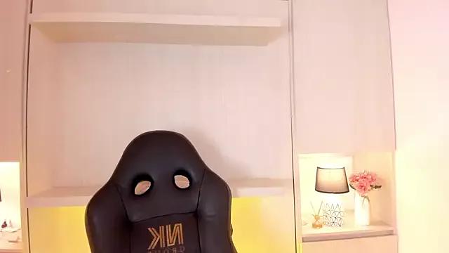 tamaraa_smiith from StripChat