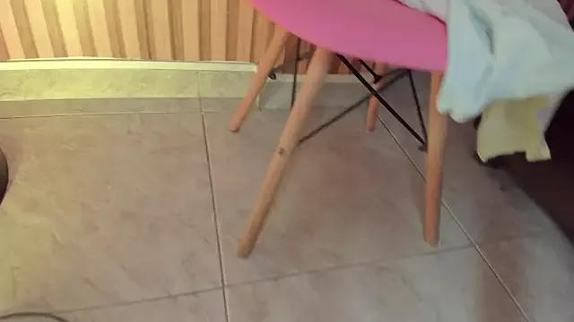 Slutty Taylor__cooper wants you to fuck her body now Taylor__cooper from StripChat